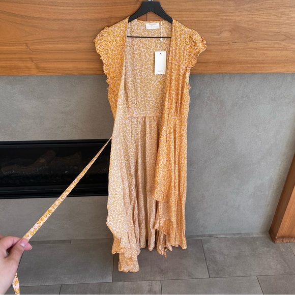NWT Auguste the Label Dean Sierra Wrap Maxi Dress Yellow, Size 8 - Picture 11 of 16